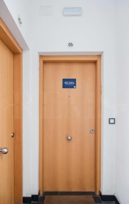 Relaxing Apartment With Parking In The Center By Rems Malaga Exterior photo